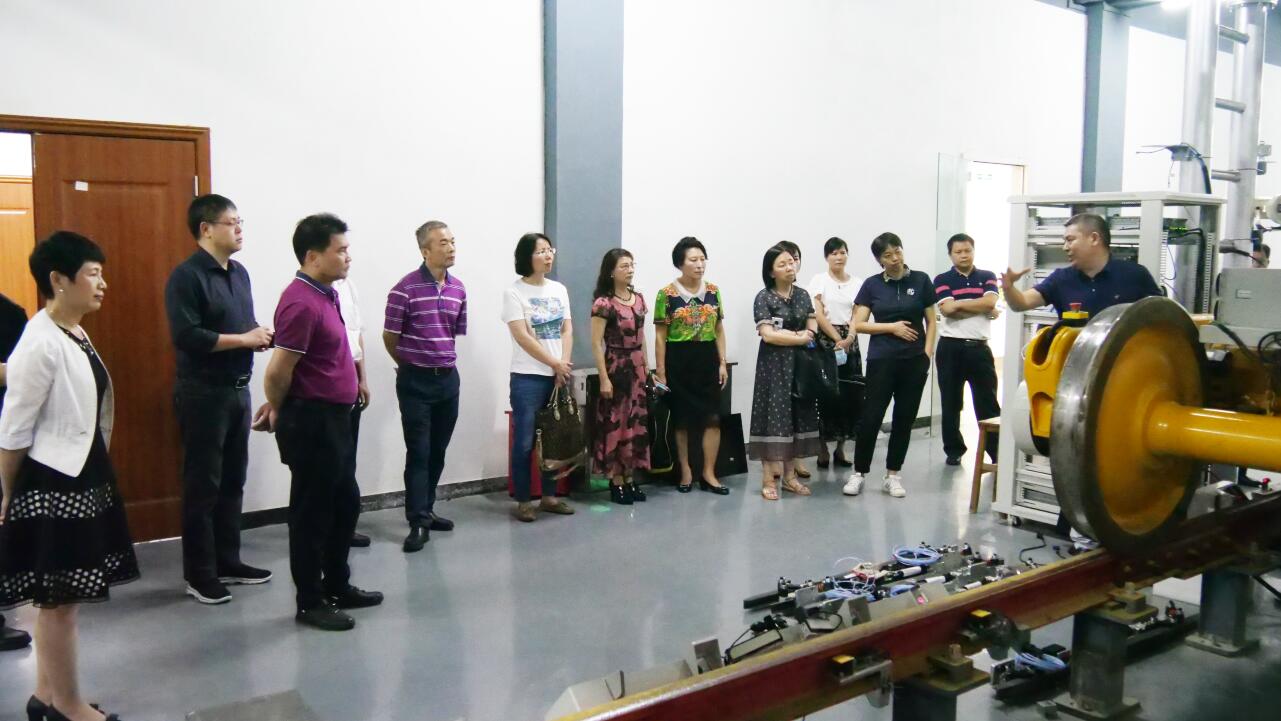 廣州市政協(xié)來莞調(diào)研走訪東莞諾麗科技公司 廣州市政協(xié)來莞調(diào)研走訪東莞諾麗科技公司
